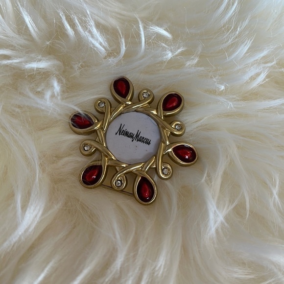 Jay Strongwater Mini Embellished Picture Frame gold red stand Neiman Marcus clip - Picture 2 of 5